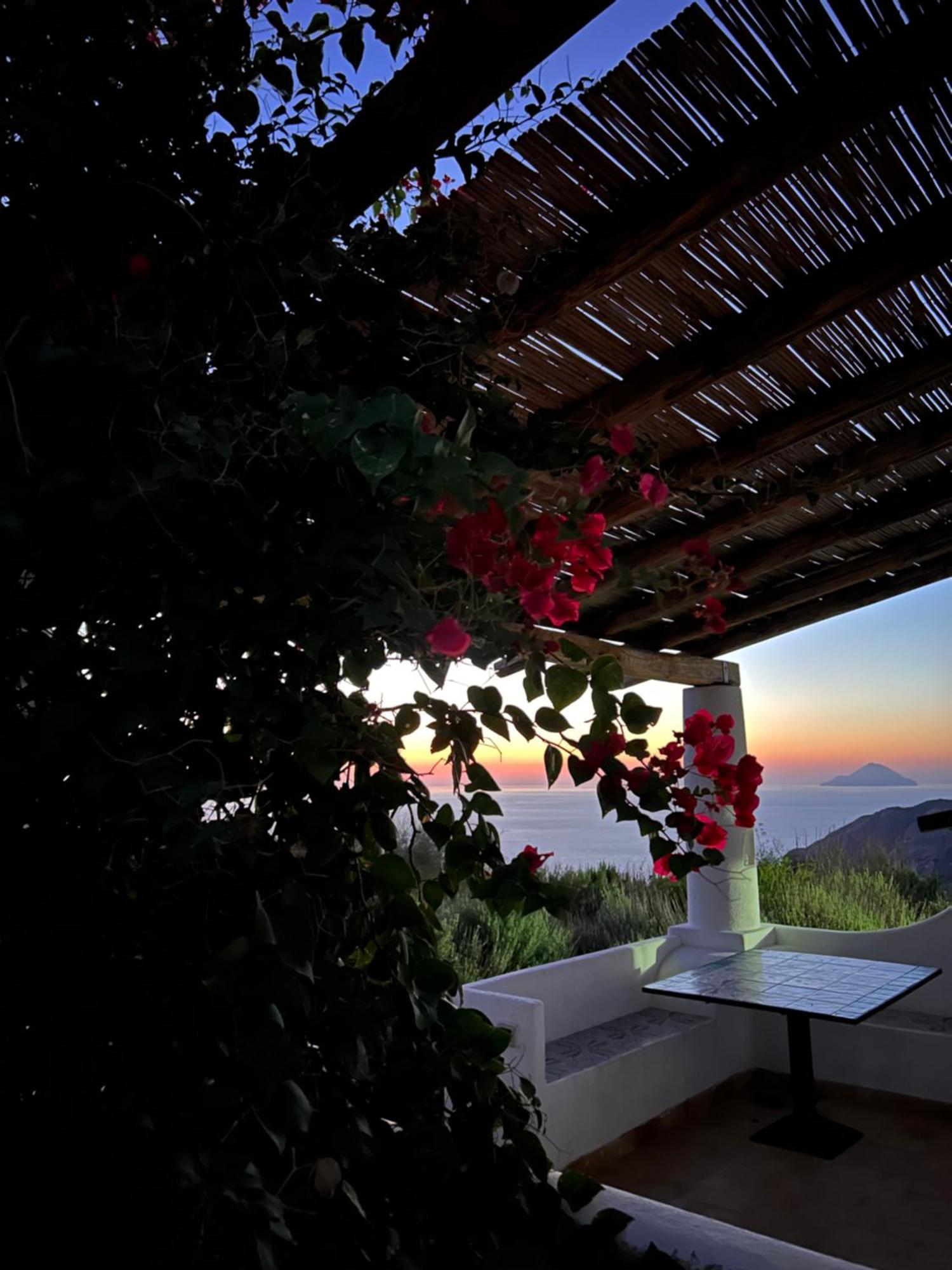 Country Houses Monte Delle Cristule ลีปารี ภายนอก รูปภาพ