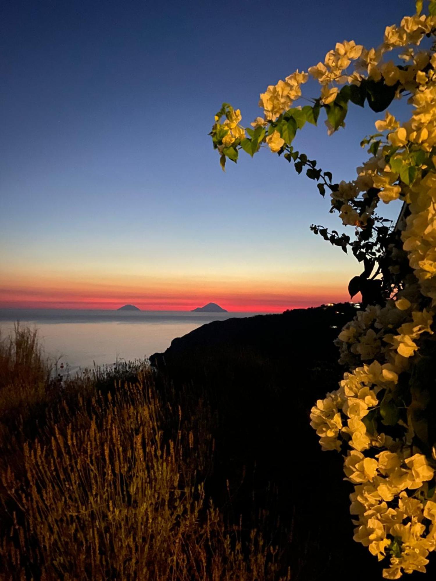 Country Houses Monte Delle Cristule ลีปารี ภายนอก รูปภาพ